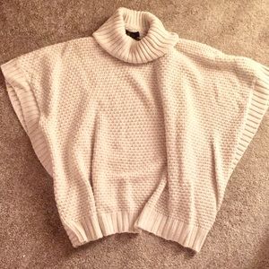 Forever 21 Beige/tan Sleeveless Sweater